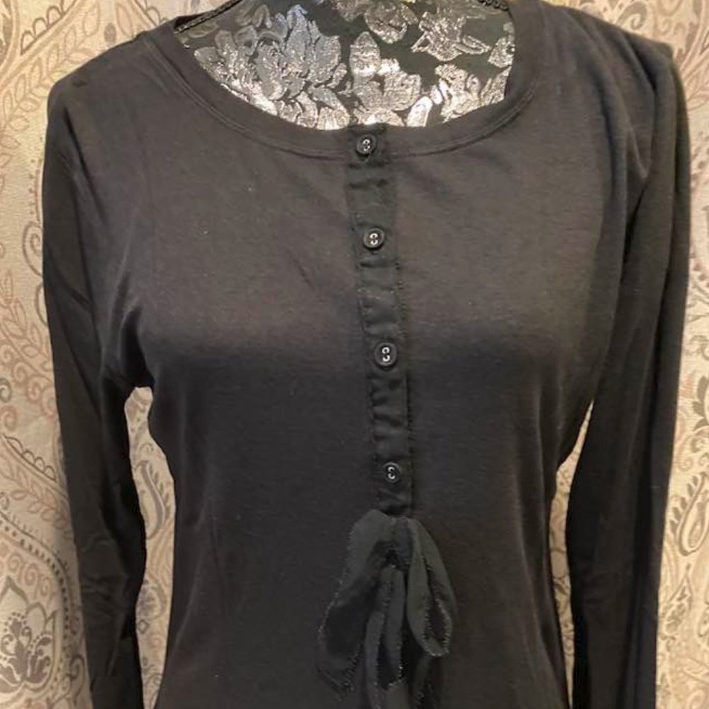 Simply Vera Black Long-Sleeve T-shirt with Crepe Skirt Accent & Front Tie, M